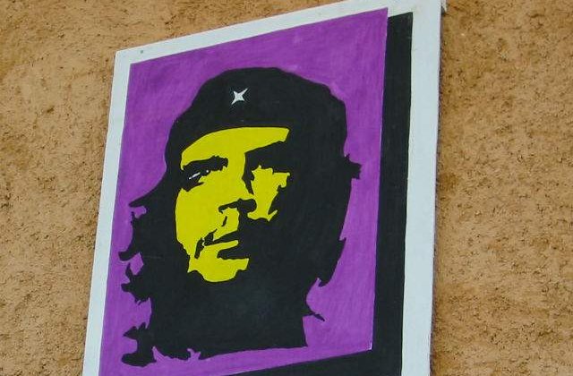 Proiect de lege: Interzicerea simbolurilor comuniste in Romania