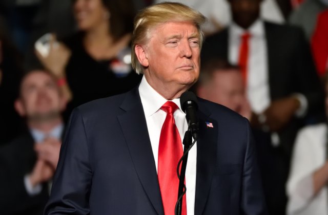 Donald Trump, tratat cu Remdesivir. Primul mesaj transmis de președintele american