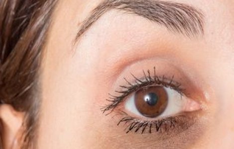 Cearcănele de sub ochi, o problemă estetică. Cum putem scăpa de acestea și care pot fi reacțiile adverse