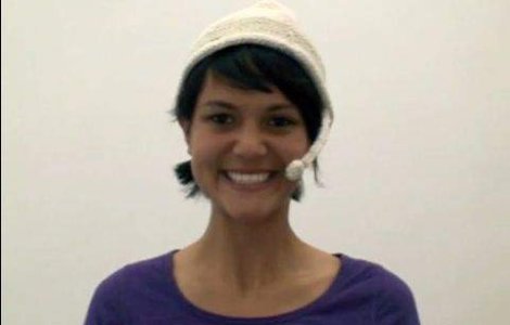  Video  Caciula care te forteaza sa razi