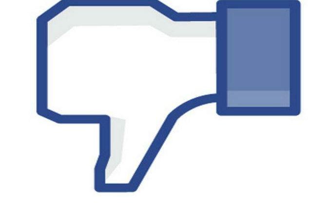 M. Britanie: Facebook taxeaza trimiterea mesajelor catre celebritati