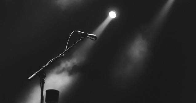 Tragedie în lumea muzicală! Cine este cântărețul care a murit la 80 de ani