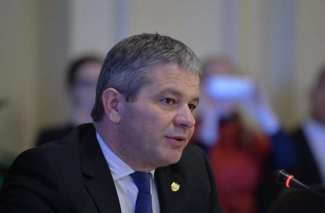Fostul ministru al Sănătății atacă dur Guvernul: „Specialiştii angajaţi în spitale au fost daţi afară, în plină criză sanitară”
