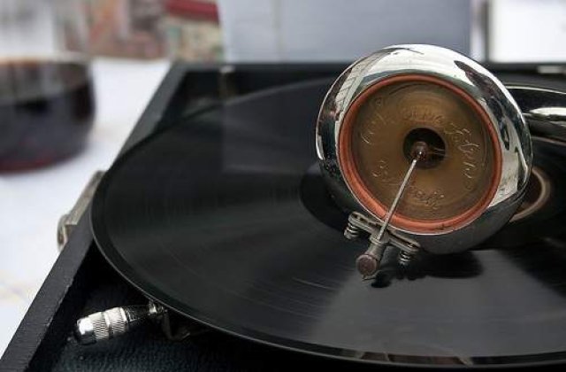 Fonoteca de Aur trece in Era  web 2.0