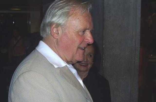 Anthony Hopkins, in rolul lui Odin, zeul zeilor din mitologia nordica