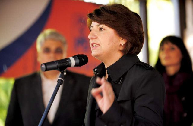 Sulfina Barbu: Scenariul lui Mircea Geoana cu Elena Udrea premier este "o dezinformare"