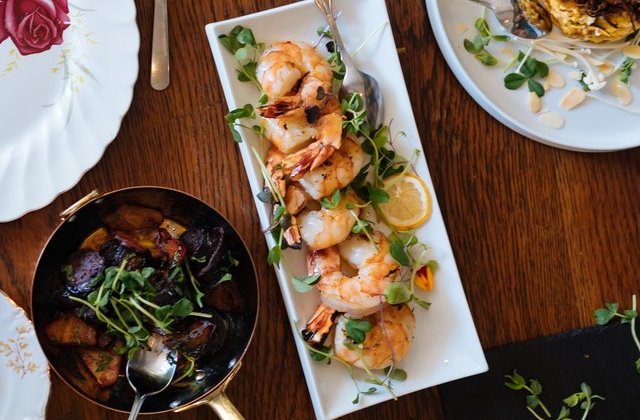 Unele combinații alimentare îți pot afecta metabolismul. Ce nu ar trebui să combini la o masă