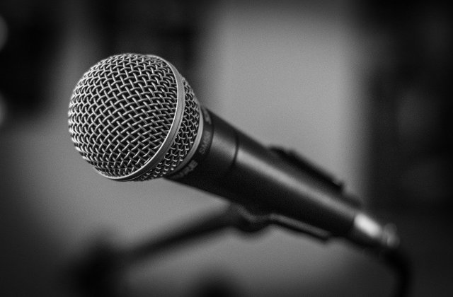 Tristețe în lumea muzicală! Cine este cântărețul care suferă de o tumoare cerebrală inoperabilă