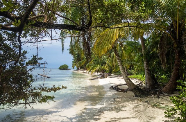 După 7 luni de carantină, Panama își deschide din nou hotarele pentru turiști