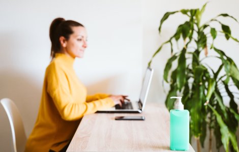 Cum să menții un spațiu de lucru curat și sigur pentru angajații care vin la birou