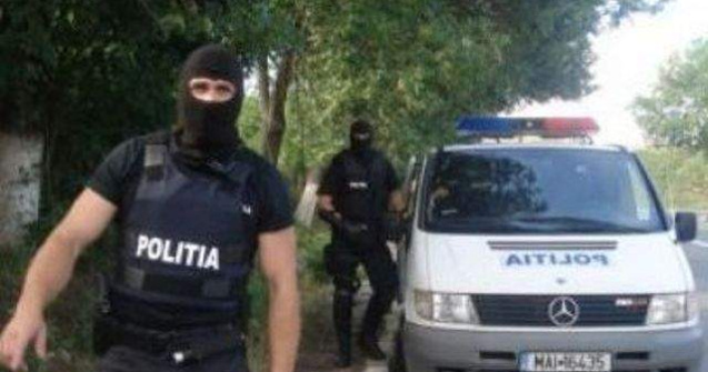 Perchezitii in Ilfov, la persoane suspectate ca au furat componente de cale ferata