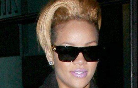Rihanna: "Mi s-a intamplat mie... i se poate intampla oricui"