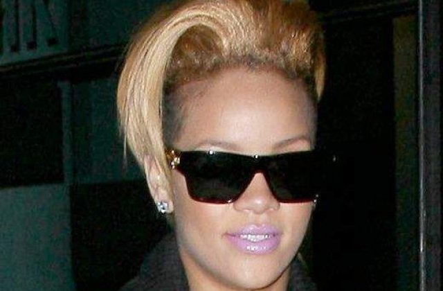 Rihanna:  "Mi s-a intamplat mie... i se poate intampla oricui"