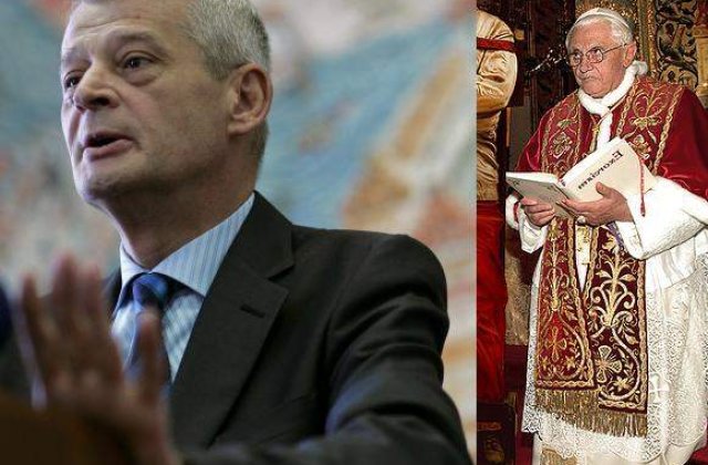 Oprescu a dat lovitura de imagine: Papa Benedict il asteapta la Vatican