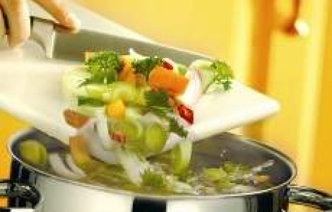 Ceapa, nelipsita de la masa romanilor