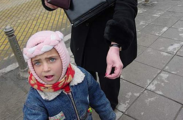 Salvatii Copiii: 3 din 10 copii romani sunt afectati de saracie