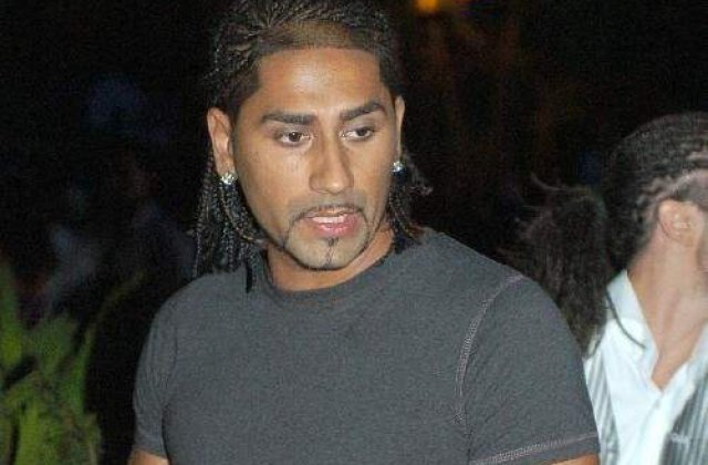 Connect-R a calcat stramb