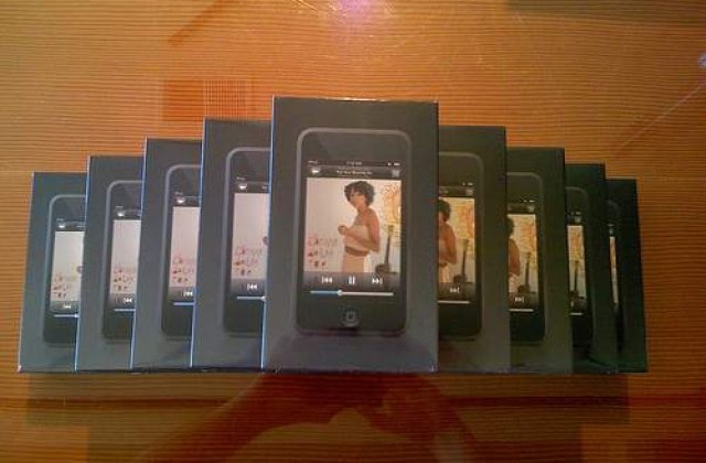 Pentru europeni, touchscreen-ul e ca o aventura de-o noapte