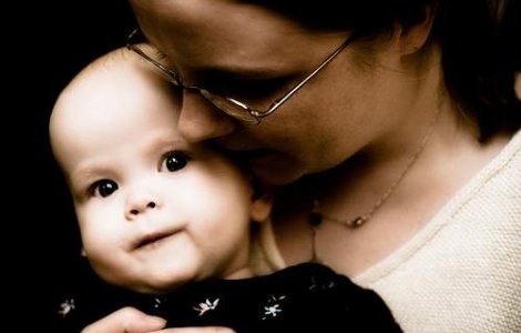 Mama sociala, job pe timp de criza