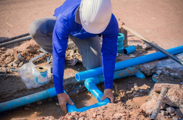 Mai mult de 170 de imobile din București au rămas fără apă caldă