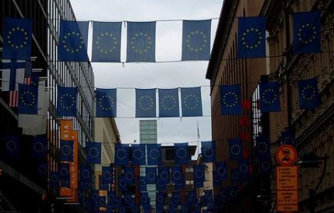 Andreea Vass: "Sutienul, absent in inalta politica europeana"