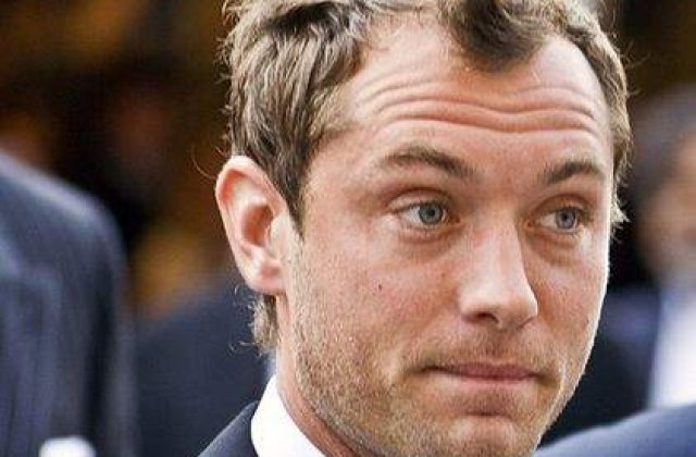 Jude Law l-a ajutat pe 'Hamlet' sa-si recupereze investitiile in doar trei luni de spectacole