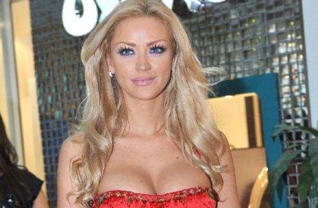 Blonda lui Bote, 'otravita' cu filme porno
