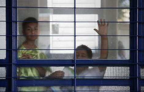 Scolile britanice ar trebui sa aiba profesori specializati in elevii romi