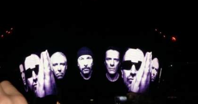 U2 relanseaza albumul "The Unforgettable Fire"