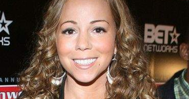 Mariah Carey o compatimeste pe Rihanna