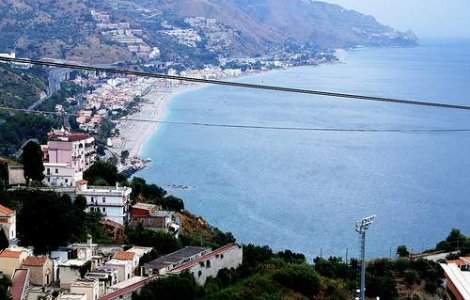 Doua seisme au zguduit Sicilia