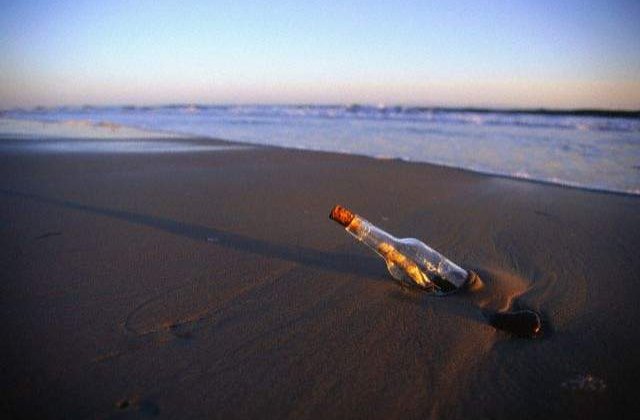 Un mesaj in sticla a calatorit 28 de ani din Canada pana in Croatia