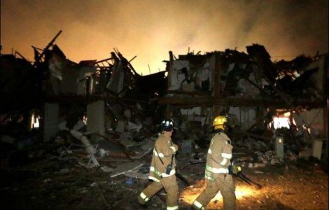 Intre cinci si 15 morti si 160 de raniti in explozia din SUA