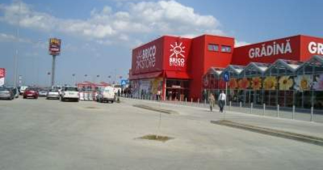 Kingfisher a cumparat reteaua Bricostore din Romania