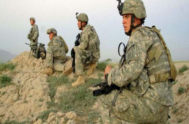 10 militari romani cu misiuni in Afganistan, medaliati de armata SUA