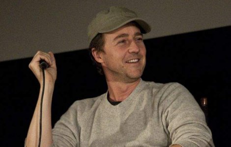 Edward Norton s-a casatorit in secret