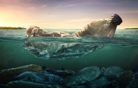 Aproximativ 230.000 de tone de plastic ajung anual în Marea Mediterană