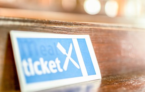 Ministerul Muncii, după creșterea valorii tichetelor de masă cu 1 ban: „E formula legală”