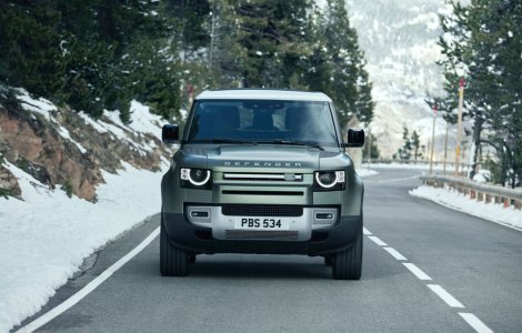 Land Rover pregătește un nou SUV: design inspirat de Defender și debut în 2022