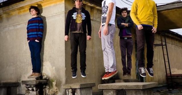 Myriad Creatures fac Front comun cu The Amsterdams