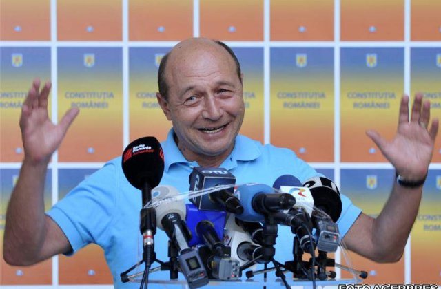Basescu: Voi promulga azi legea pentru infiintarea Autoritatii de Supraveghere Financiara