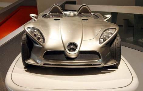 Daimler anunta ca va investi peste 300 milioane de euro in Romania