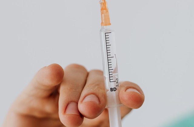 Argentina va primi 10 milioane de vaccinuri anti-COVID-19 din Rusia &icirc;n decembrie-ianuarie