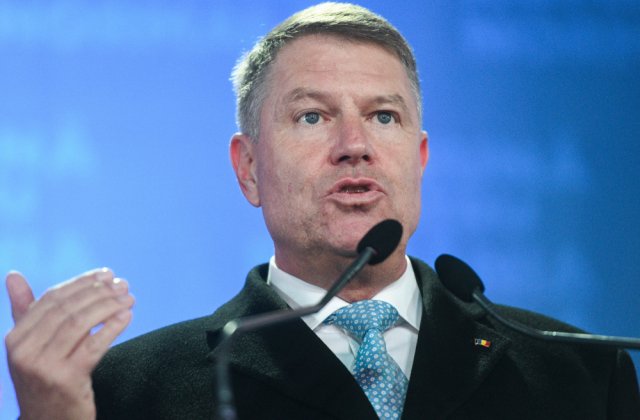 Iohannis: &bdquo;Experții nu sunt de părere că se impune am&acirc;narea alegerilor&rdquo;