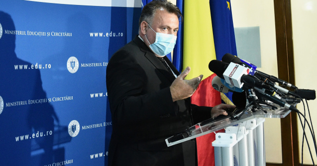 Tătaru anunță că armata va fi implicată în vaccinarea populației anti-Covid