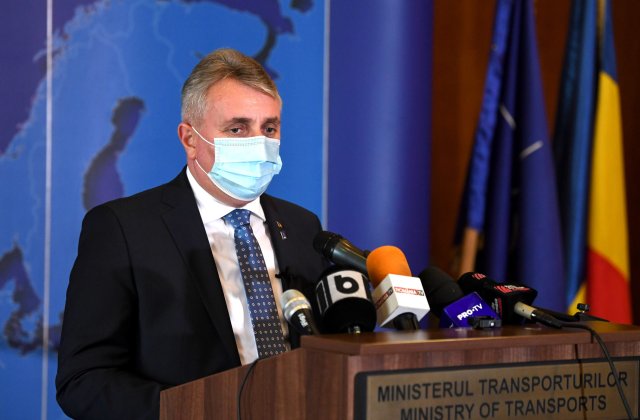Ministrul Transporturilor a fost testat pozitiv cu Covid-19: „Mă simt bine, nu prezint simptome specifice”