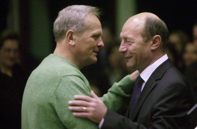 Echipa Stolojan isi pregateste retragerea din PDL