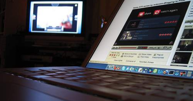 VIDEO: Dacia Duster condusa tare de Alain Prost!