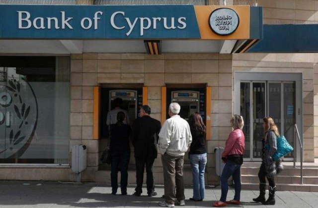 Sucursala din Romania a Bank of Cyprus ramane inchisa si joi