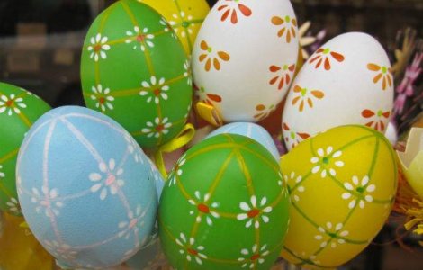 Romanii vor cumpara 60 de milioane de oua pentru Paste